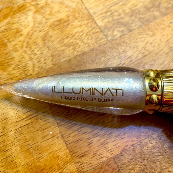 Illuminati cosmetics liquid lux lipgloss - Picture 1 of 1